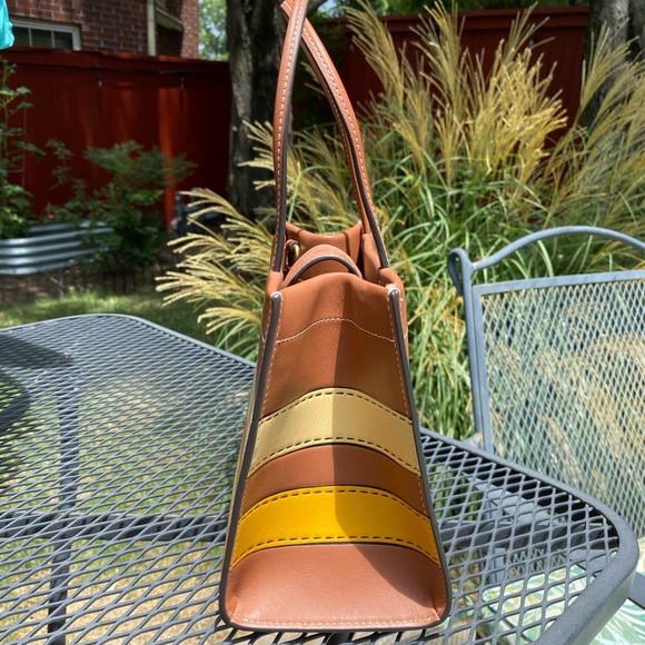 NWT Coach Tromp L’oeil Print Cashin 22 - Picture 4 of 5